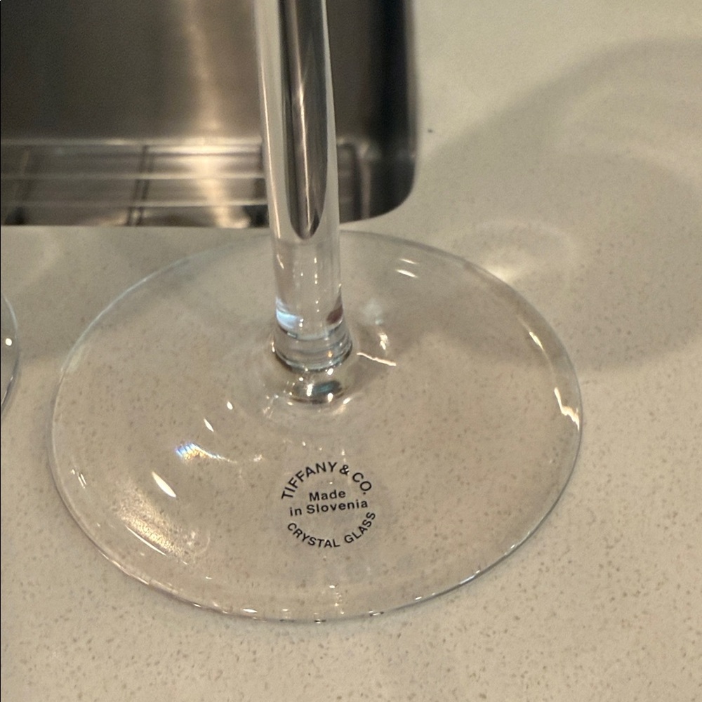 BNIB Tiffany & Co. diamond point Champagne Flutes - Picture 3 of 4
